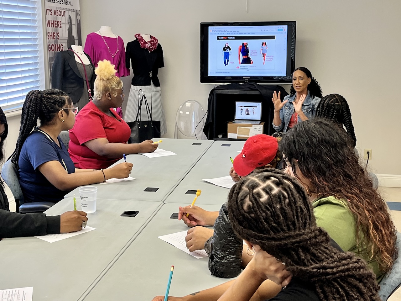 Dress for Success New Orleans Announces 25th Anniversary Celebration - Vimarsana News