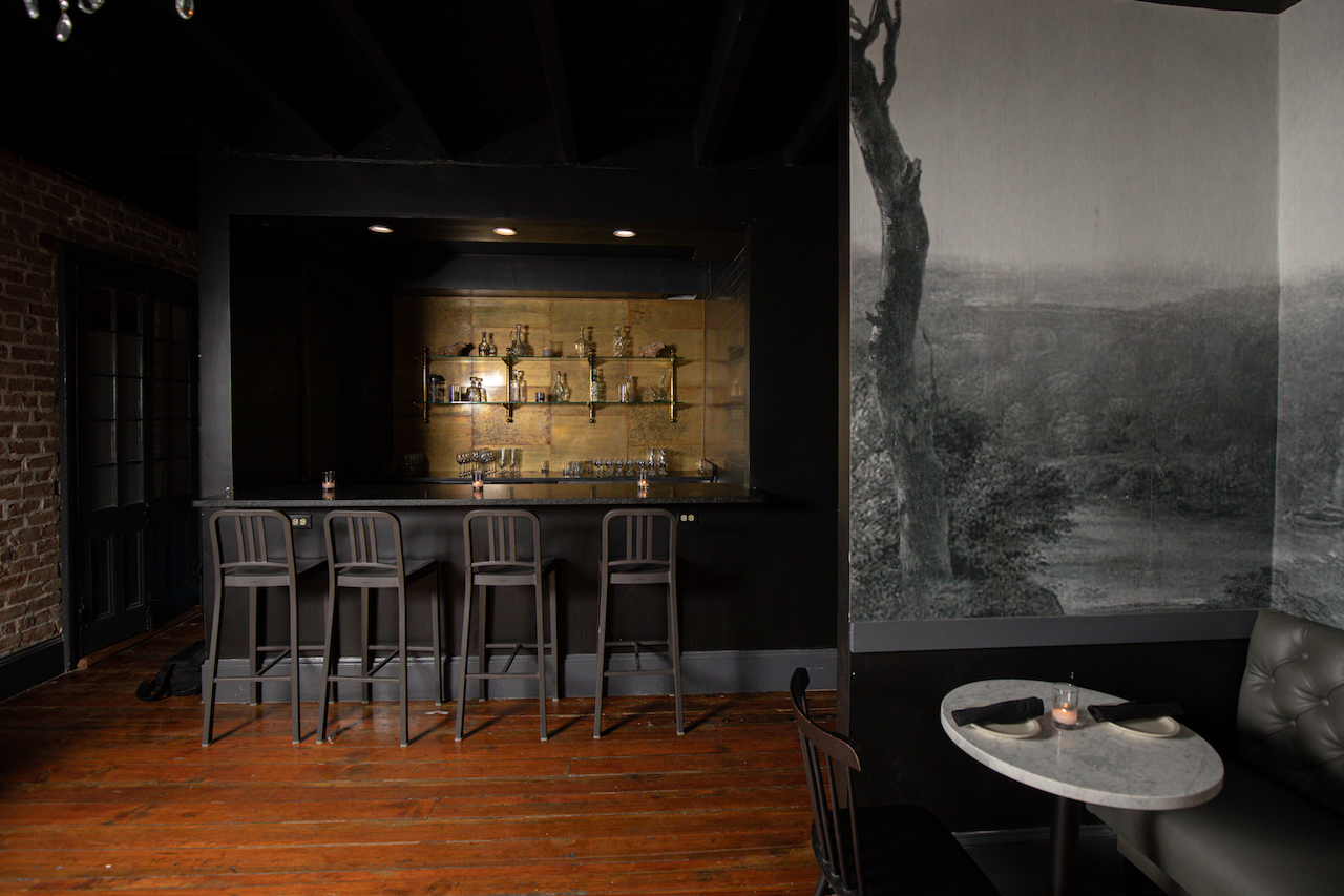 Restaurant Cane & Table Now Open 7 Days a Week