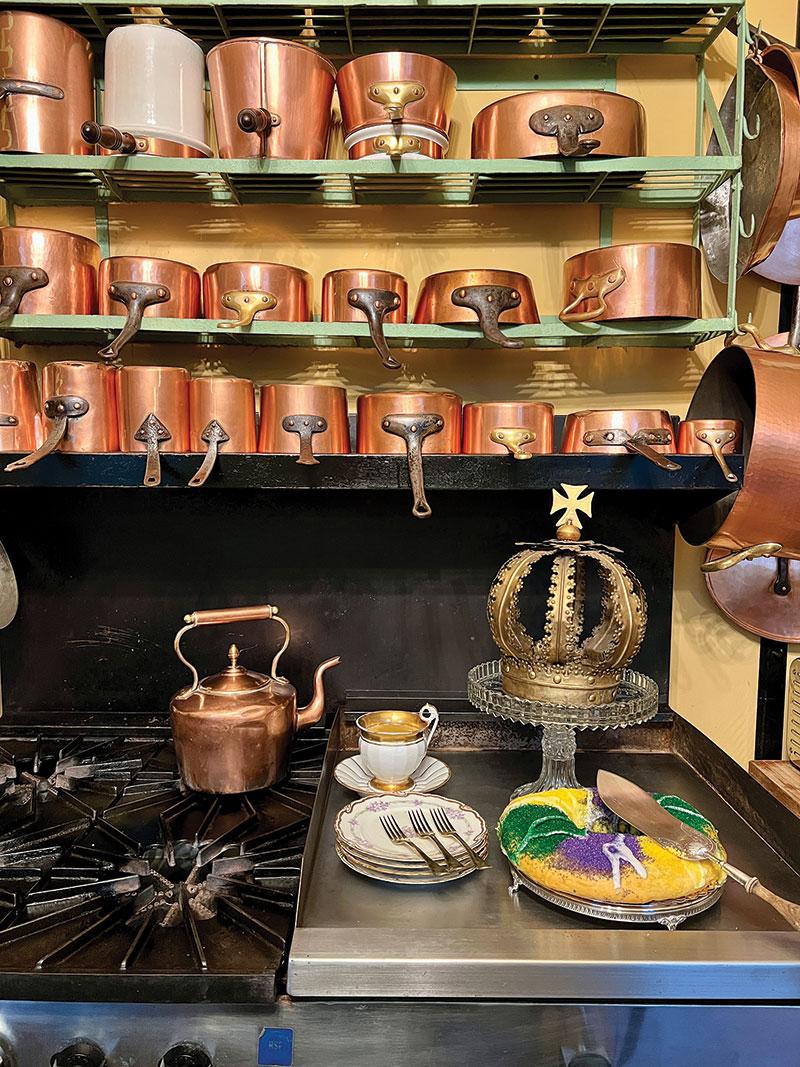 Antique French Copper Cookware Adds a Finishing Touch Antique French Copper Cookware Adds a Finishing Touch