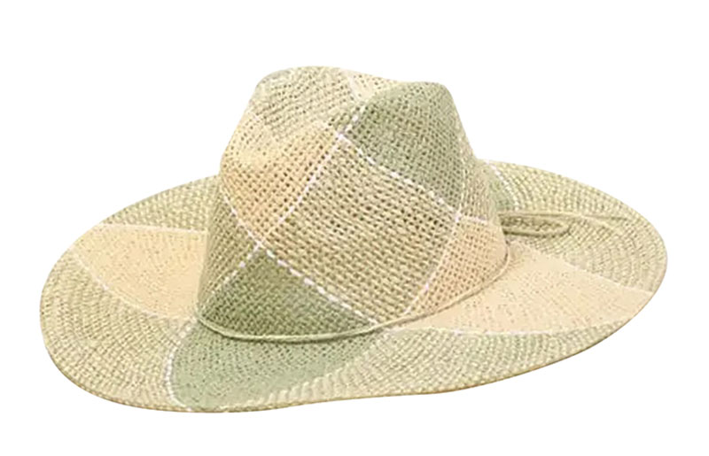 Fashion and Accessories That are Nuts for Pistachio