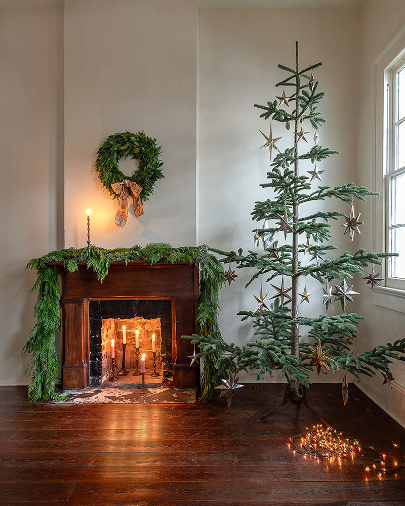 The Judy Garlands Creates Mantel Masterpieces