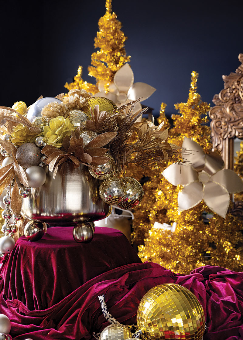 Decking the Halls with Kim Starr Wise: Holiday Decor Tips Decking the Halls with Kim Starr Wise: Holiday Decor Tips