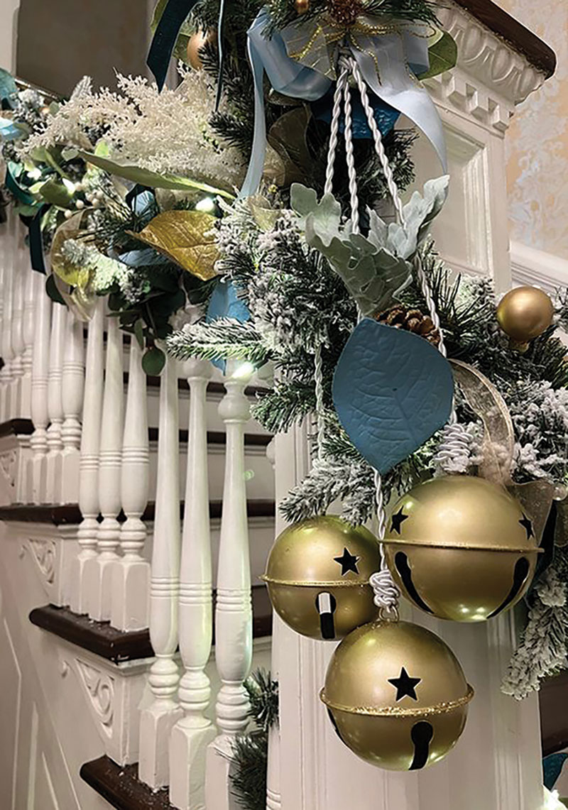 Decking the Halls with Kim Starr Wise: Holiday Decor Tips Decking the Halls with Kim Starr Wise: Holiday Decor Tips