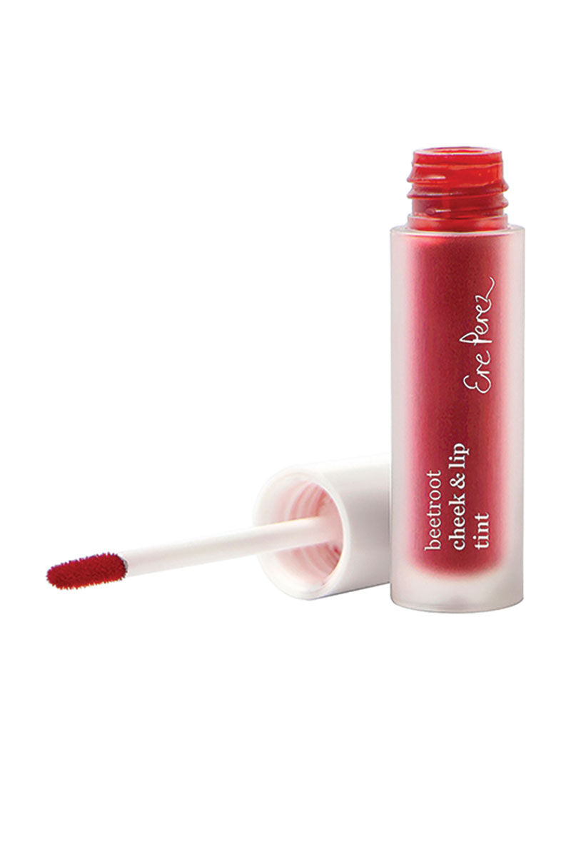 Creating the Perfect Bold Wedding Lip