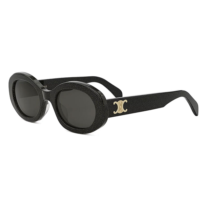 Carnival Accessories that Will Make you Stand out in the Parade Crowd