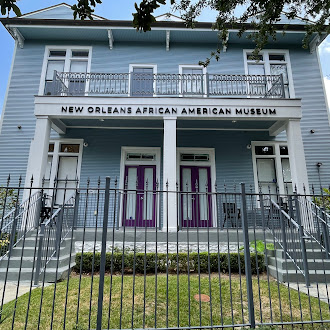 New Orleans Public Library
