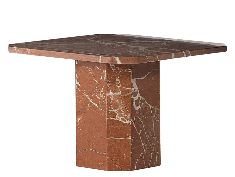 Terracotta Trends: Elevate Your Coastal-Inspired Retreat