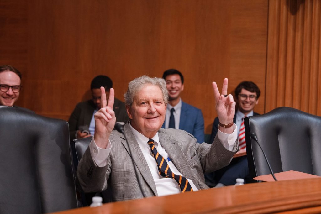 Senator Faces the Goober Factor: Electing Our Next President